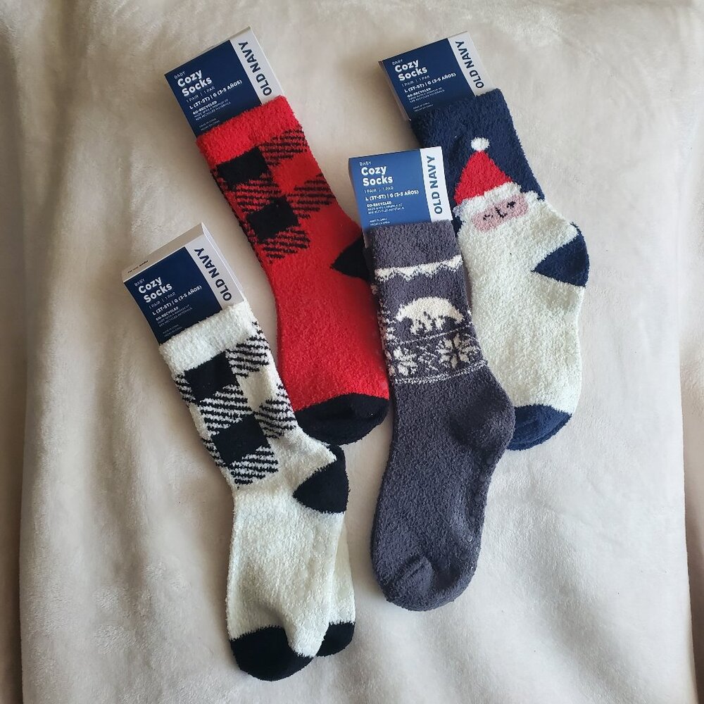 NEW Set of 4 Old Navy Printed Cozy Socks Christmas Holiday Winter Grips